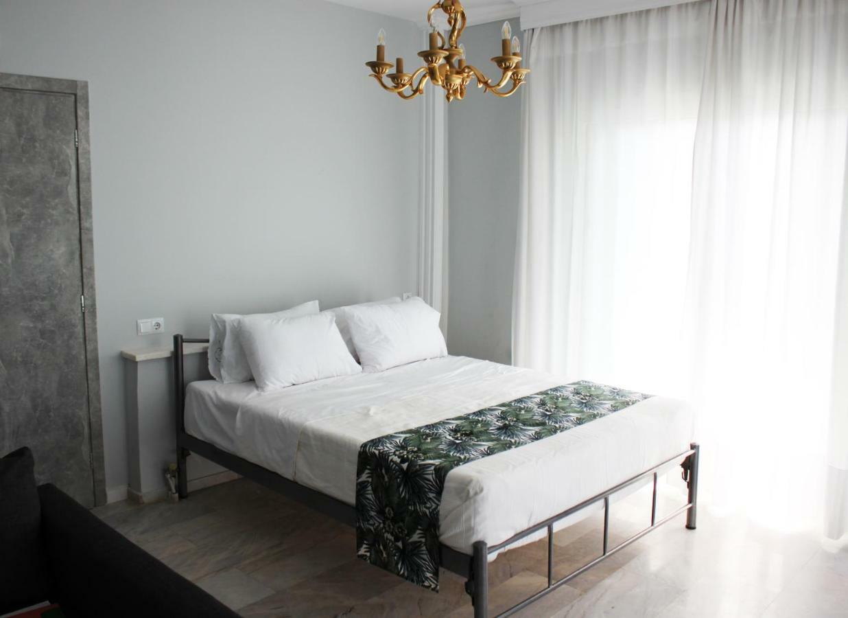Glykanisos Suites Néa Péramos Extérieur photo